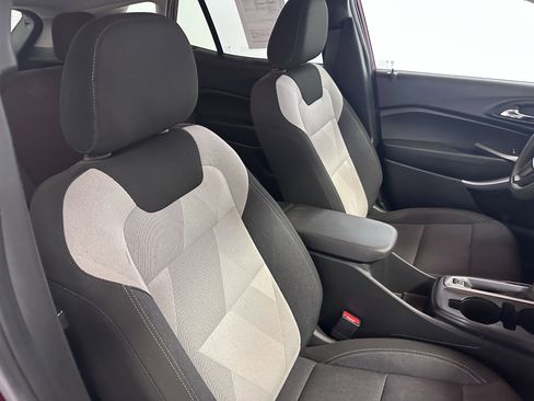 Used 2024 Chevrolet Trax LS image 41