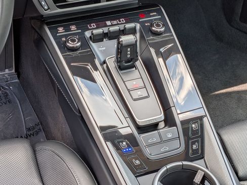 Certified 2025 Porsche 911 Carrera RWD image 18