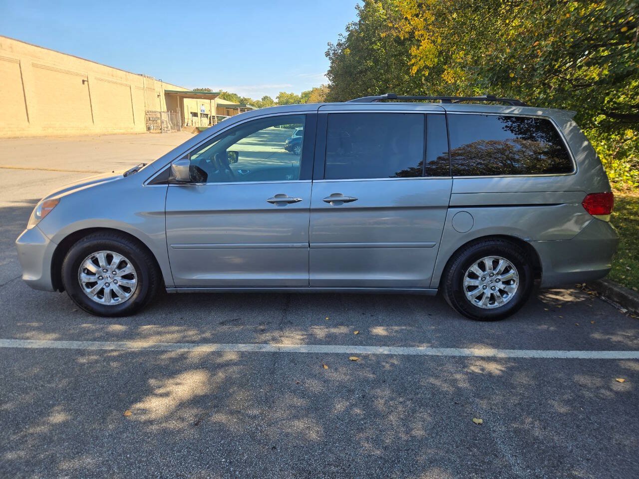 Used 2010 Honda Odyssey EX image 4