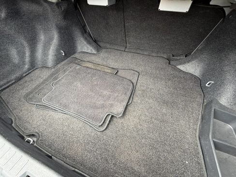Used 2010 Toyota Corolla LE FWD image 11