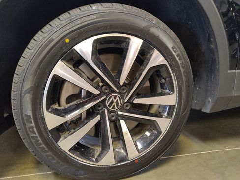 Used 2023 Volkswagen Tiguan S w/ Driver Assistance Package FWD image 31