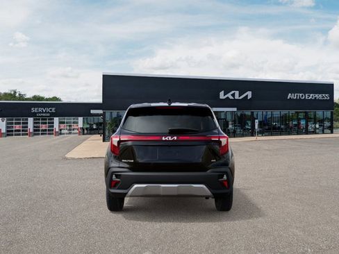New 2026 Kia Seltos LX image 5