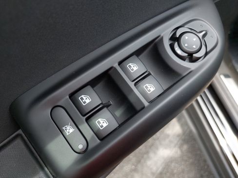 New 2025 Alfa Romeo Tonale w/ Premium Package AWD/4WD image 29