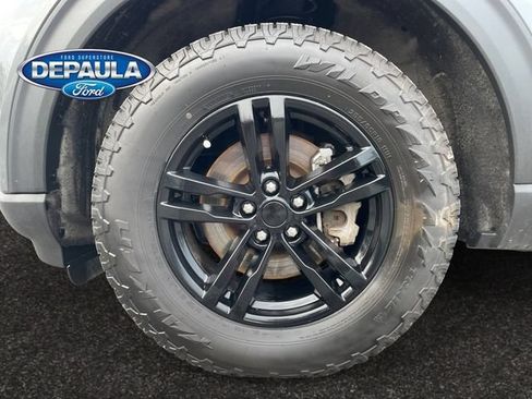 Used 2023 Ford Explorer XLT AWD/4WD image 18