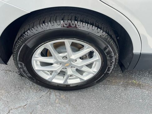 Used 2022 Chevrolet Equinox LT AWD/4WD image 10
