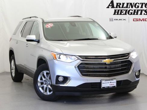 Used 2020 Chevrolet Traverse LT FWD image 1