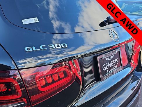 Used 2022 Mercedes-Benz GLC 300 4MATIC w/ Premium Package Lite image 11