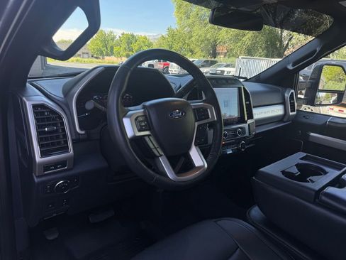 Used 2022 Ford F450 Lariat w/ Lariat Ultimate Package AWD/4WD image 25