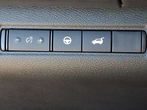Certified 2023 Nissan Pathfinder SL w/ Black Appearance Package AWD/4WD image 25