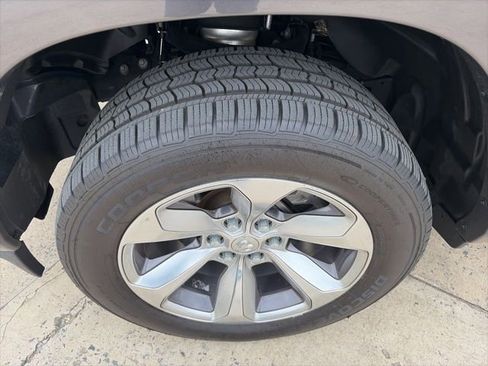 Used 2021 RAM 1500 Limited image 2