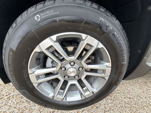 Certified 2025 GMC Terrain Elevation image 31