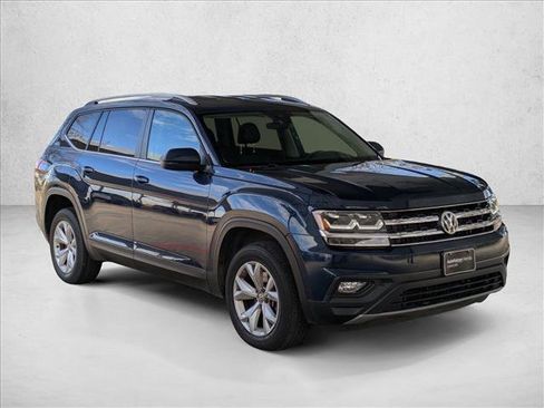 Used 2019 Volkswagen Atlas SE image 3