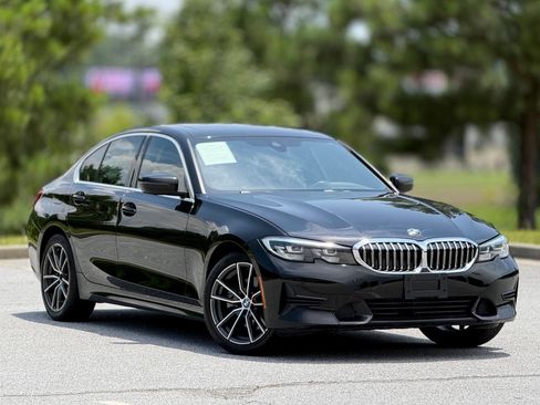 Used 2019 BMW 330i xDrive Sedan w/ Driving Assistance Package AWD/4WD image 13