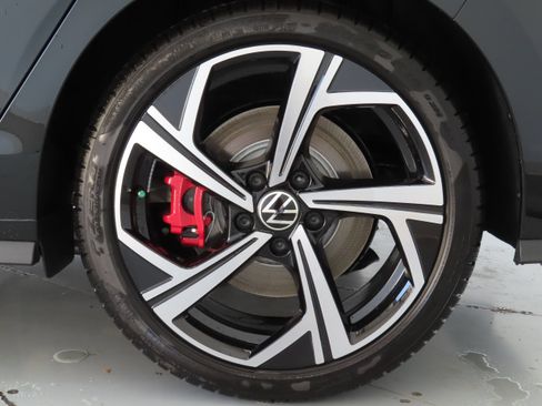 New 2026 Volkswagen GTI SE FWD image 27