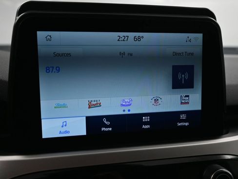 Used 2020 Ford Escape SE Sport image 18