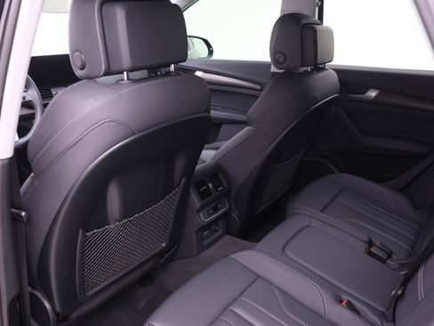 Certified 2024 Audi Q5 e Premium Plus w/ Premium Plus Package AWD/4WD image 14