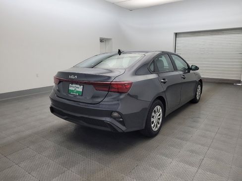 Used 2023 Kia Forte LX image 9