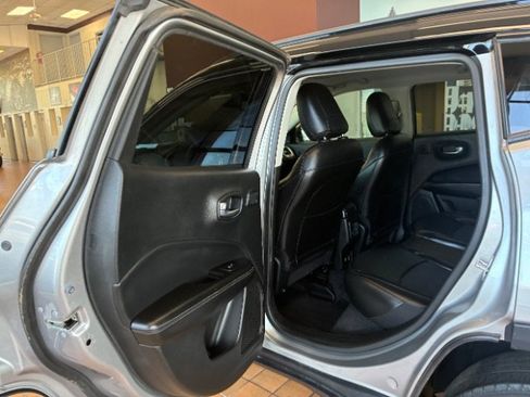 Used 2019 Jeep Compass High Altitude AWD/4WD image 27