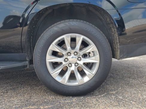 Used 2024 Chevrolet Tahoe Premier RWD image 9