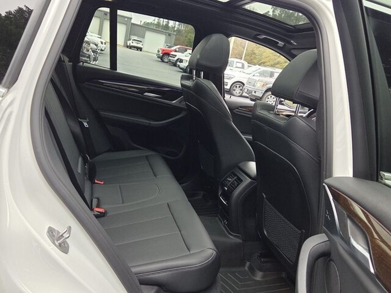 Used 2022 BMW X3 xDrive30i w/ Convenience Package AWD/4WD image 16