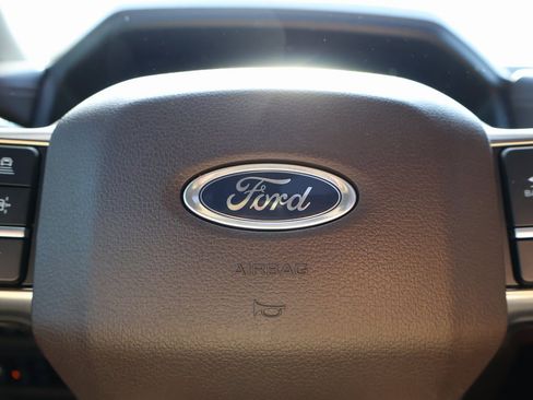 Used 2024 Ford Expedition King Ranch image 29