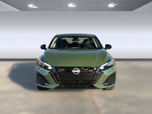 New 2025 Nissan Altima 2.5 SR image 5