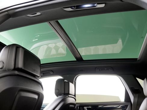 Certified 2023 Porsche Cayenne AWD/4WD image 21