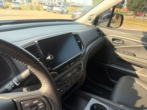 Used 2025 Honda Ridgeline RTL image 21