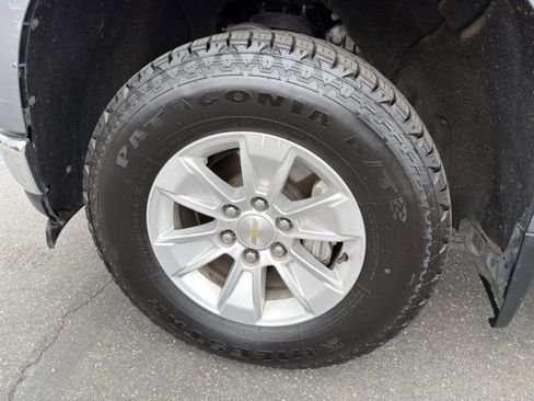 Used 2021 Chevrolet Silverado 1500 LT AWD/4WD image 36