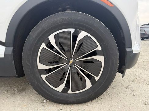 Used 2024 Chevrolet Blazer EV LT image 17