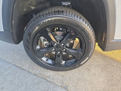 New 2026 Jeep Grand Cherokee Limited AWD/4WD image 25