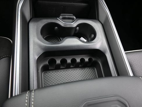 Used 2025 RAM 1500 Laramie image 26