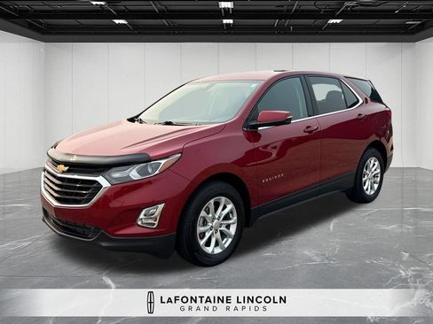 Used 2018 Chevrolet Equinox LT FWD image 1