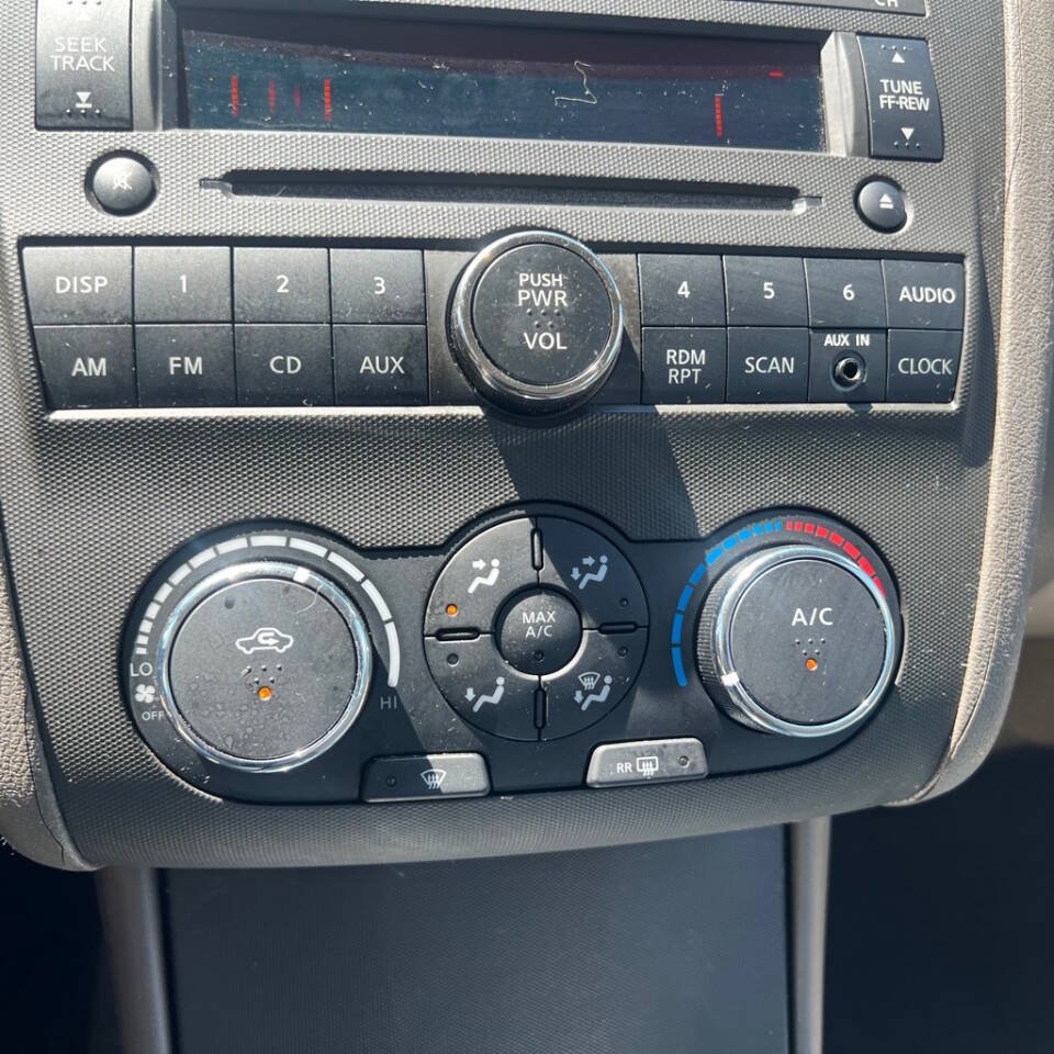 Used 2011 Nissan Altima 2.5 S FWD image 15