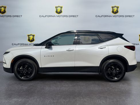 Used 2023 Chevrolet Blazer LT w/ Convenience Package FWD image 2