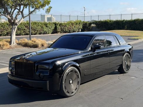 Used 2006 Rolls-Royce Phantom Sedan RWD image 2