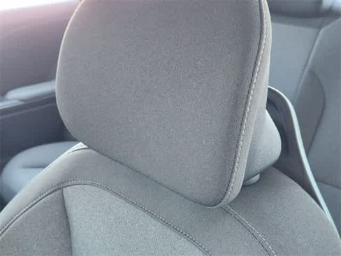 Used 2025 Kia K4 LX image 11