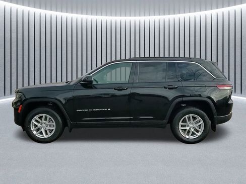 New 2025 Jeep Grand Cherokee Laredo X w/ Luxury Tech Group I image 16