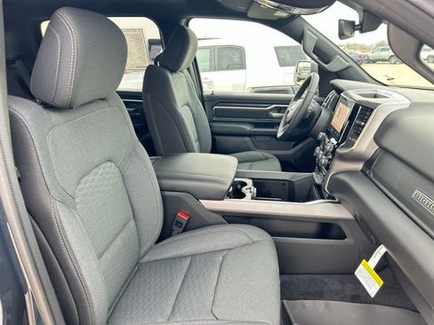 New 2026 RAM 1500 4x4 Crew Cab image 35