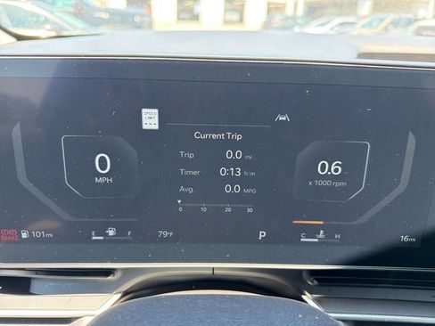 New 2026 Kia Carnival SX FWD image 11
