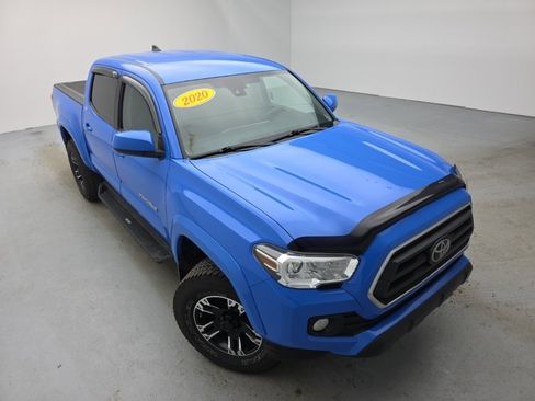 Used 2020 Toyota Tacoma SR5 image 2