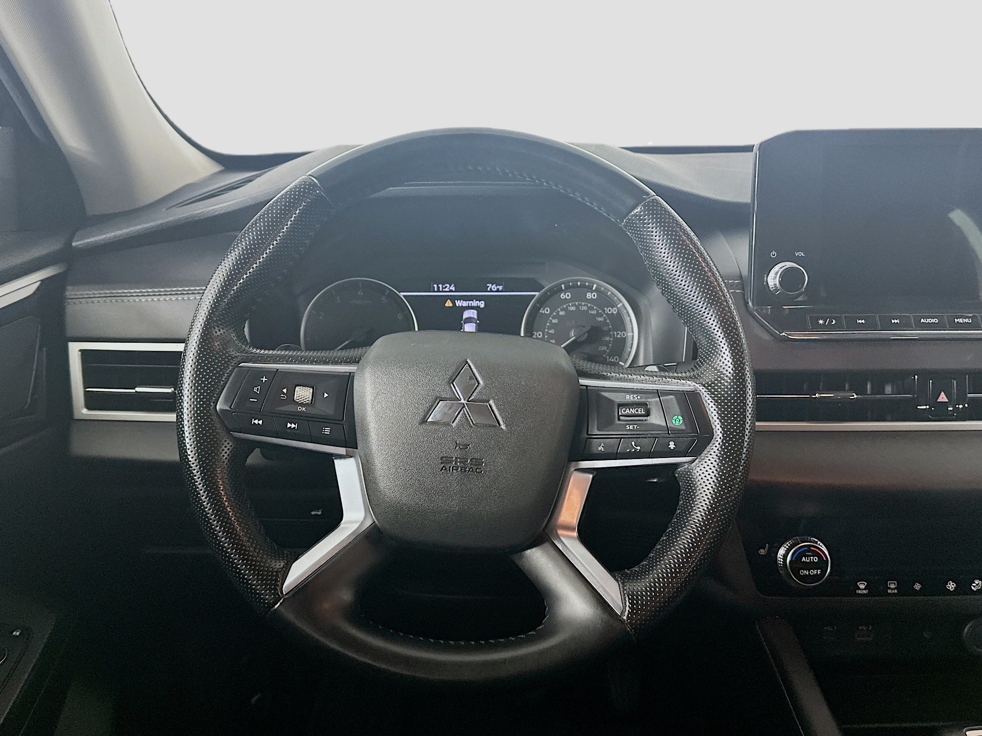Used 2024 Mitsubishi Outlander SE AWD/4WD image 18
