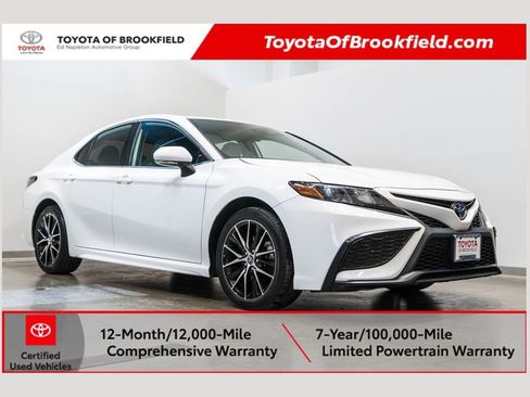Used 2022 Toyota Camry SE w/ Carpet Mat Package (TMS) AWD/4WD image 1
