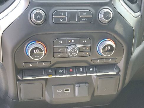 Used 2021 Chevrolet Silverado 1500 RST w/ LPO, Blackout Package RWD image 18