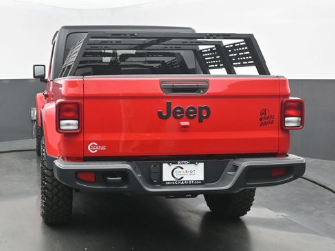 Used 2021 Jeep Gladiator Sport AWD/4WD image 5