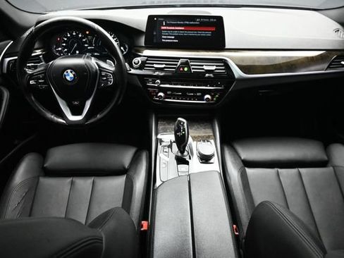 Used 2019 BMW 530e w/ Convenience Package RWD image 14