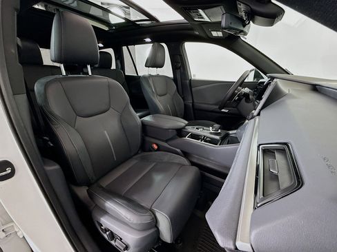 Certified 2025 Lexus TX 350 AWD w/ Technology Package image 28