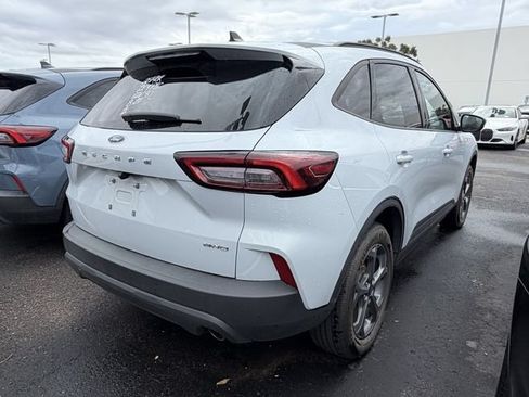 Used 2025 Ford Escape ST-Line Select AWD/4WD image 4