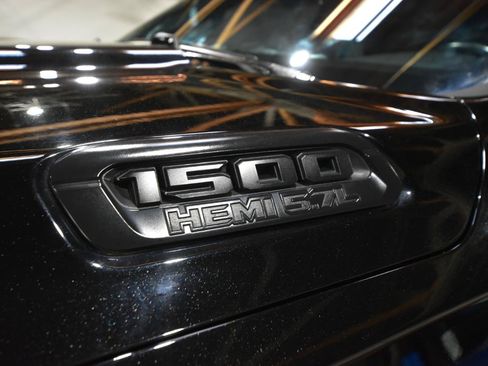 Used 2019 RAM 1500 Big Horn AWD/4WD image 4