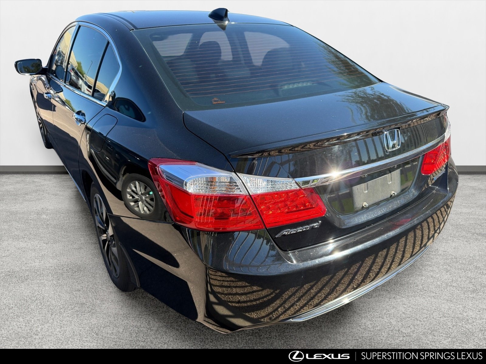 Used 2015 Honda Accord EX-L image 2